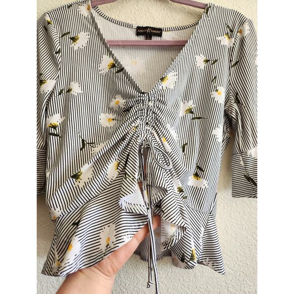 Almost Famous Women's Drawstring Floral Crop Top Lg - Picture 2 of 6